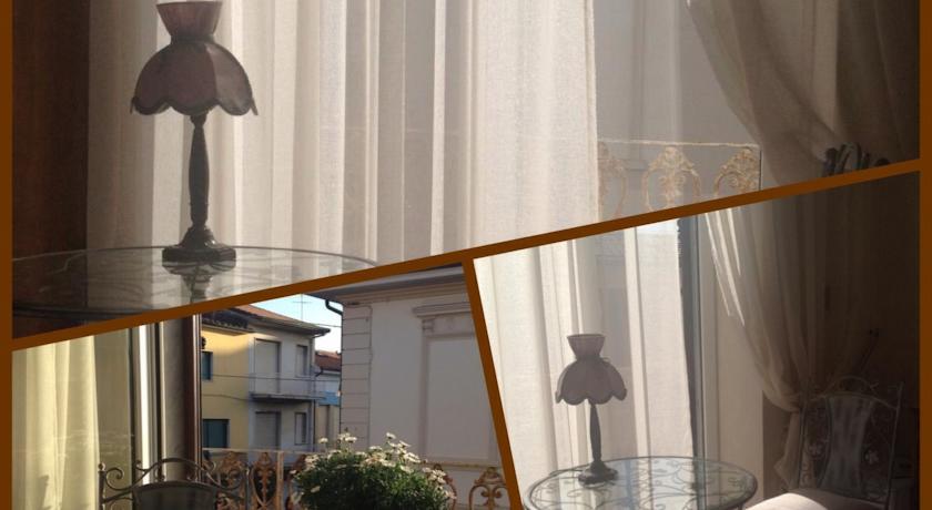 Hotel La Petite Maison Виареджо Екстериор снимка