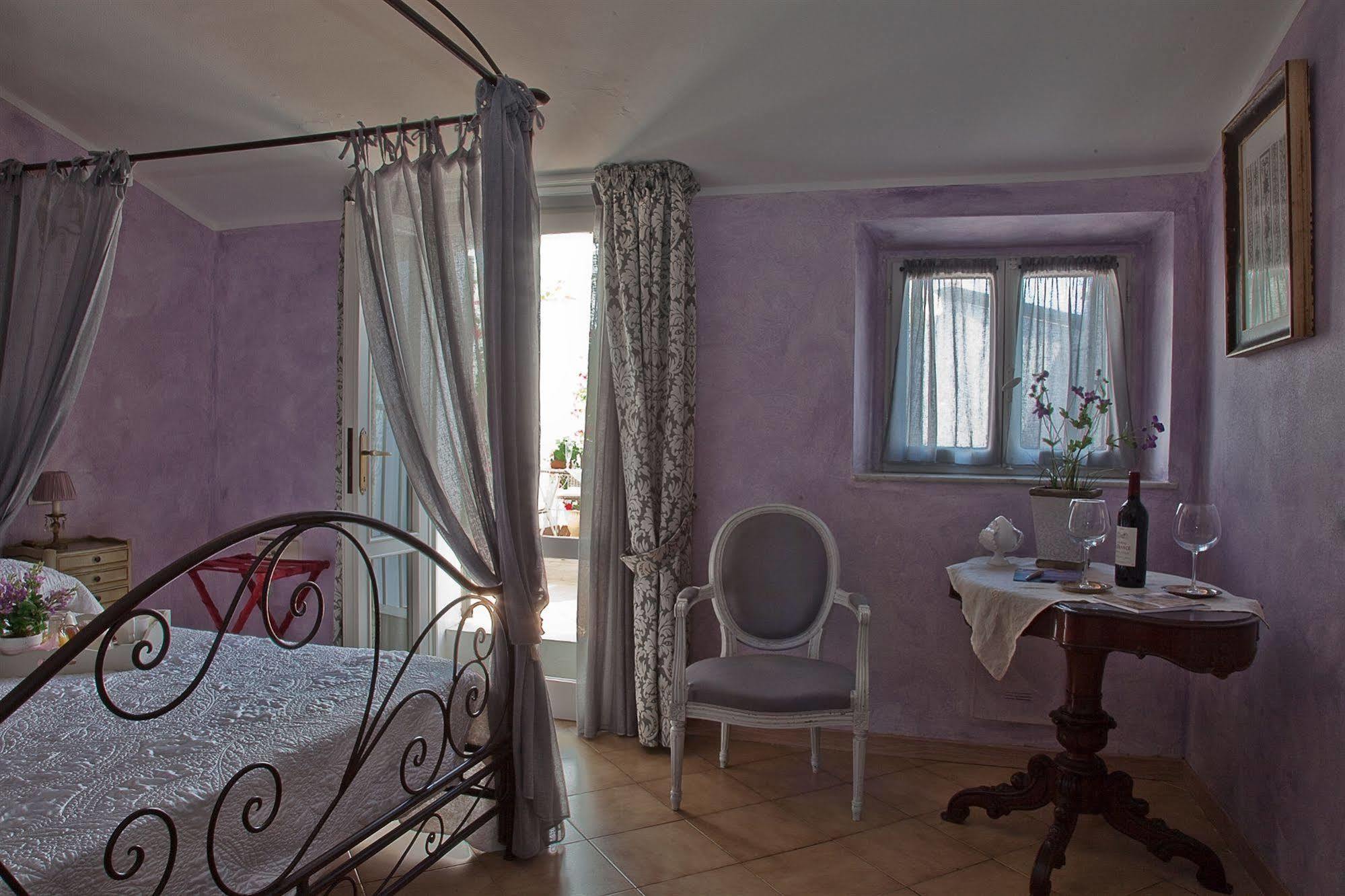 Hotel La Petite Maison Виареджо Екстериор снимка